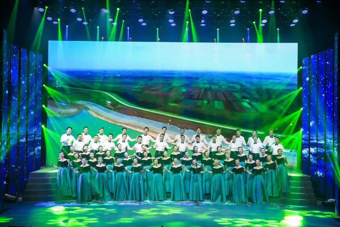 组织员工参加央企爱国主义歌曲演播